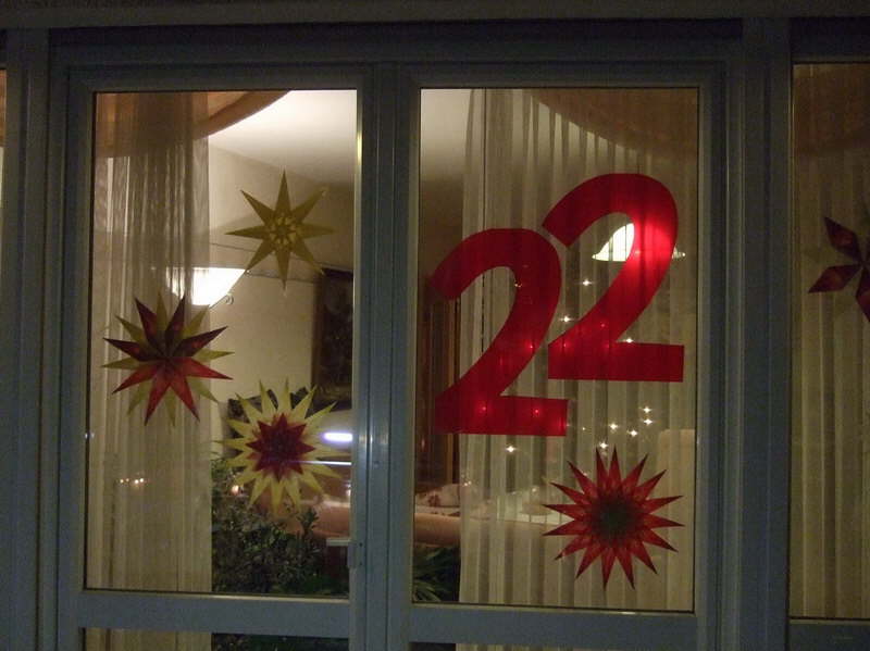 22